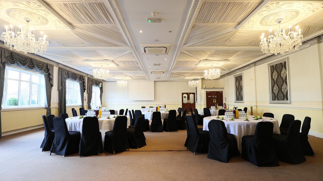 The Victoria Hotel Manchester By Compass Hospitality Oldham Exterior foto